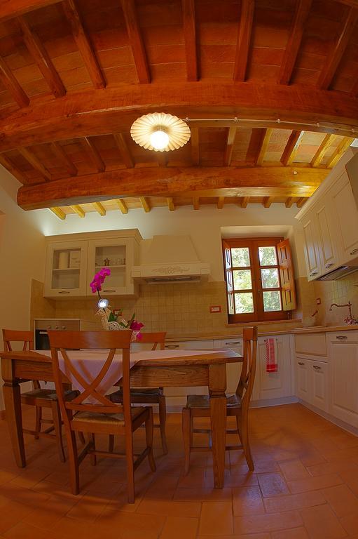 Borgo Buciardella Villa Baschi ภายนอก รูปภาพ